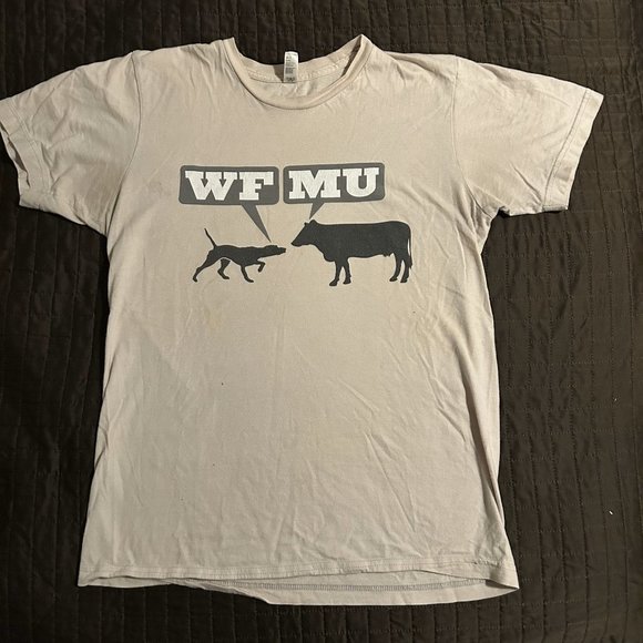 WFMU Dog and Cow T-Shirt (circa 2010s) - Picture 1 of 2